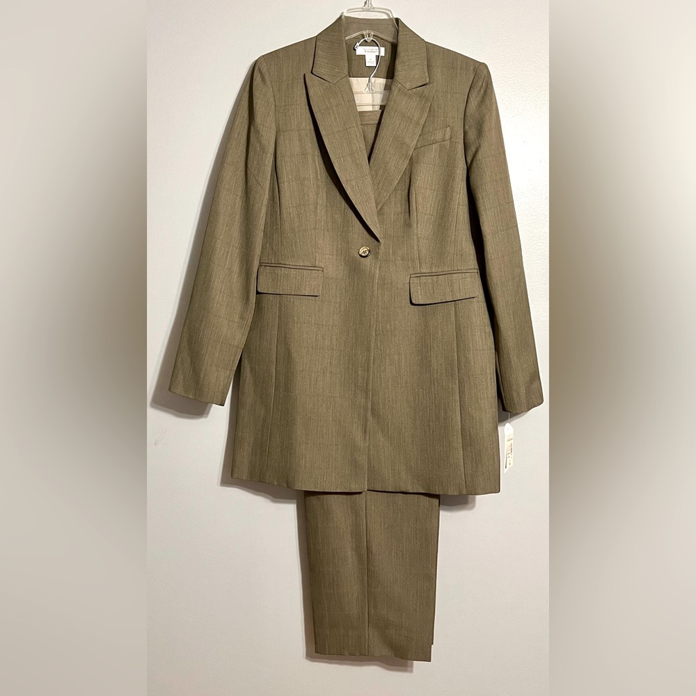 NWT Olive Green Travis Ayer’s Suit